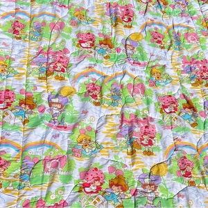 Vintage Strawberry Shortcake comforter RARE